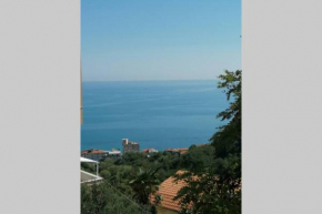 Appartamento vista mare con parcheggio privato